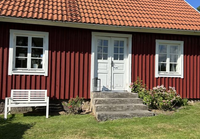 Stuga i Annerstad - Mysigt, renoverat fritidshus nära sjöarna Kösen och Bolmen i Småland Stuga i Annerstad - Mysigt, renoverat fritidshus nära sjöarna Kösen och Bolmen i Småland