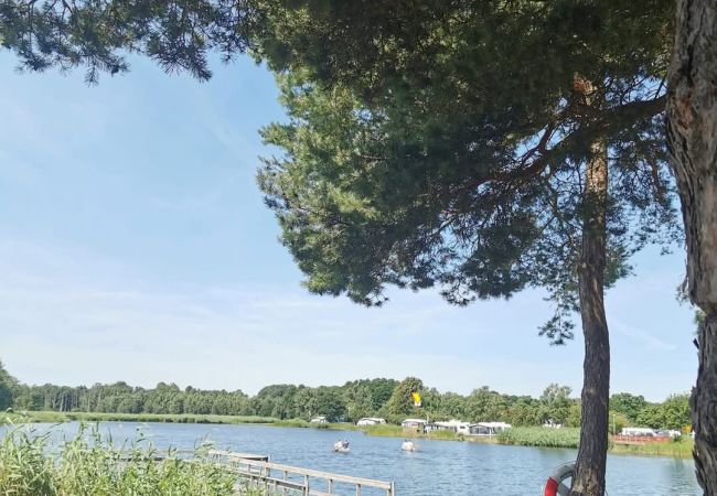 Stuga i Bergkvara - Campingstuga vid havet, stranden och poolen (Dusch/WC i servicebyggnaden) Stuga i Bergkvara - Campingstuga vid havet, stranden och poolen (Dusch/WC i servicebyggnaden)