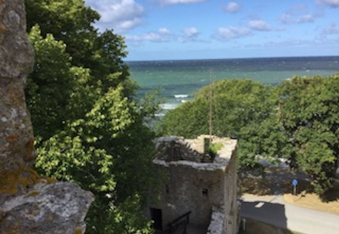 Lägenhet i Visby - Takvåning mitt i Visby med charm och perfekt läge!