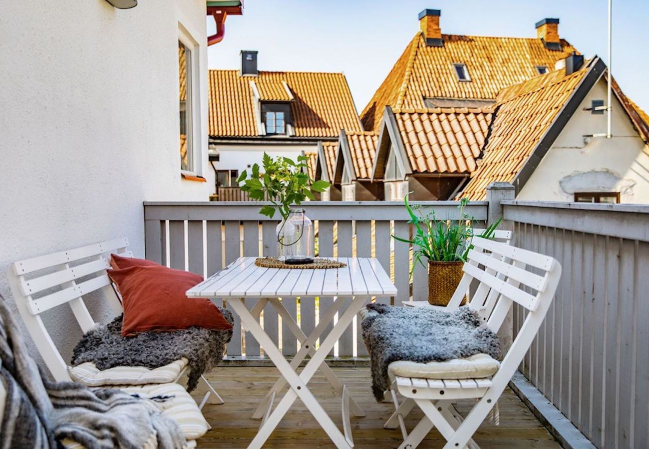 Lägenhet i Visby - Takvåning mitt i Visby med charm och perfekt läge!