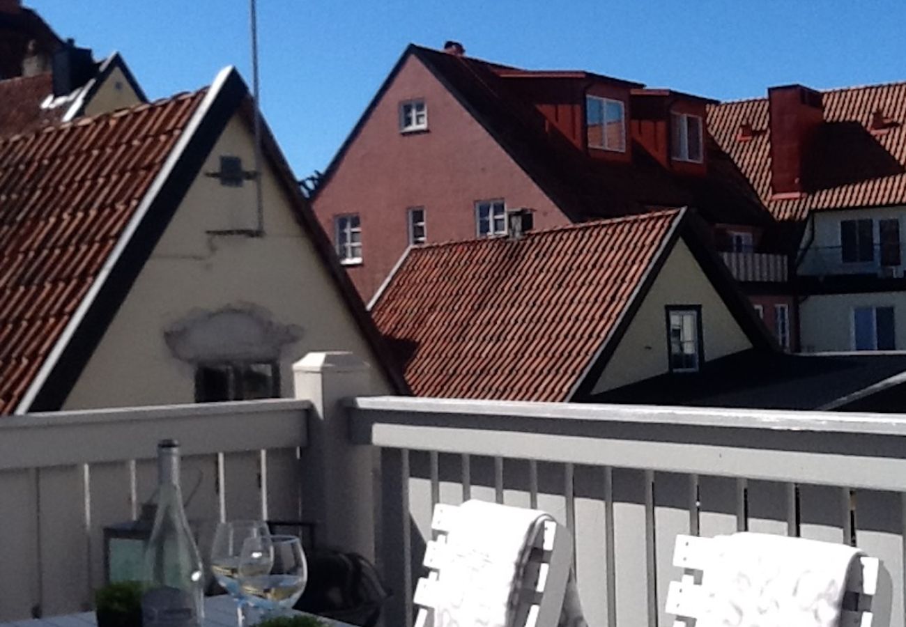 Lägenhet i Visby - Takvåning mitt i Visby med charm och perfekt läge!