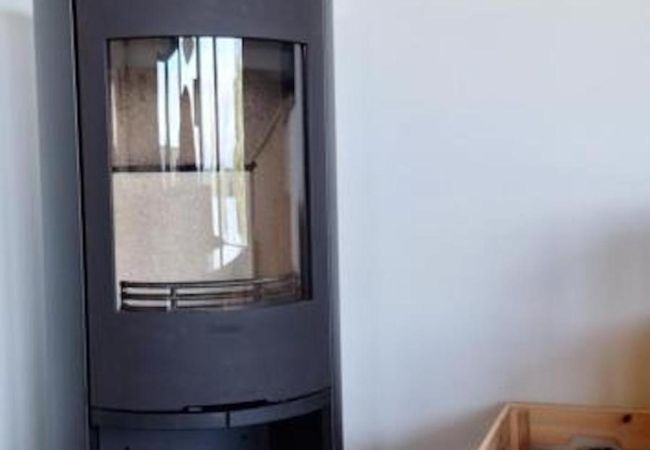 Stuga i Svärdsjö - Rött fritidshus med panoramautsikt över sjön Stuga i Svärdsjö - Rött fritidshus med panoramautsikt över sjön