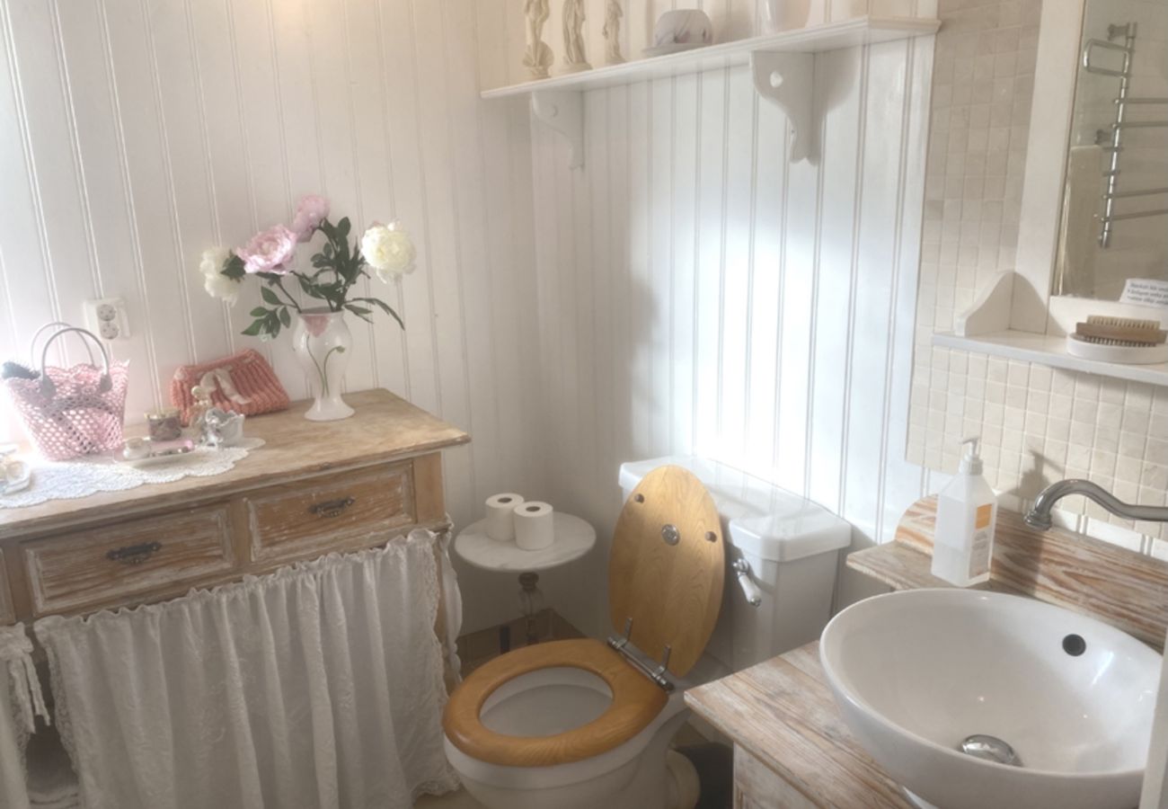 Stuga i Fiskebäckskil - Nyrenoverat sekelskifteshus I Lysekil med fantastiskt havsutsikt
