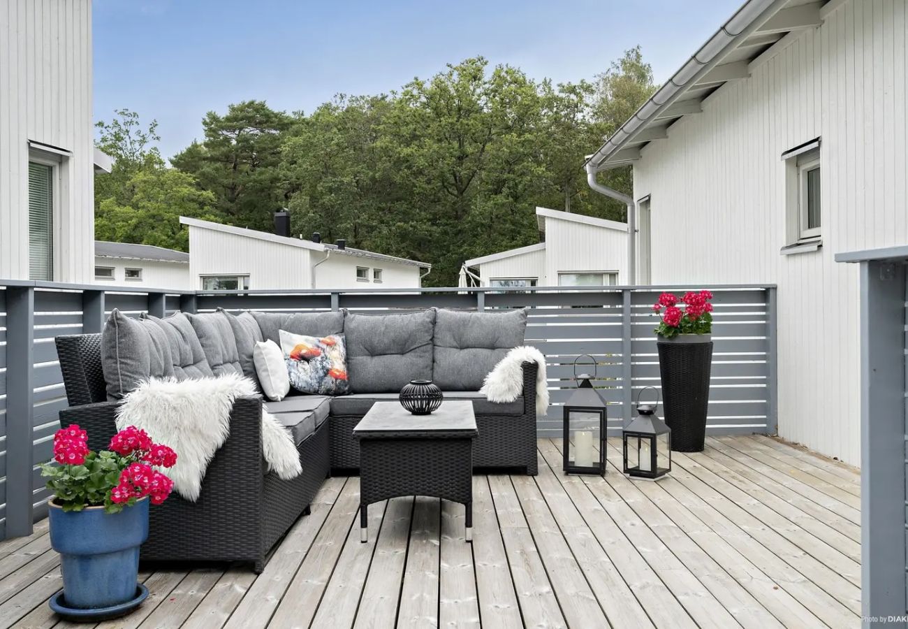 Stuga i Hisings Backa - Modern villa nära Västkusten och 10 minuter från centrala Göteborg