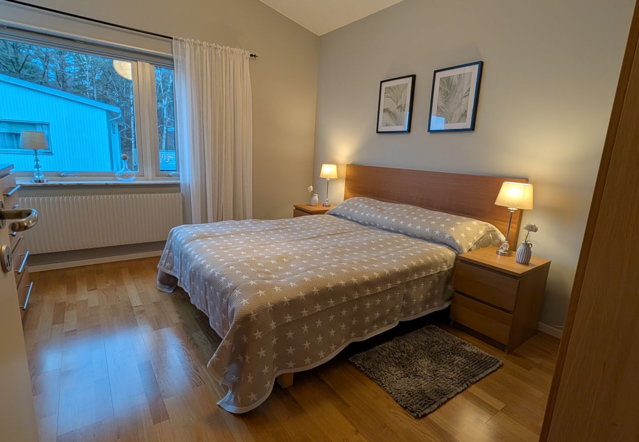 Stuga i Hisings Backa - Modern villa nära Västkusten och 10 minuter från centrala Göteborg