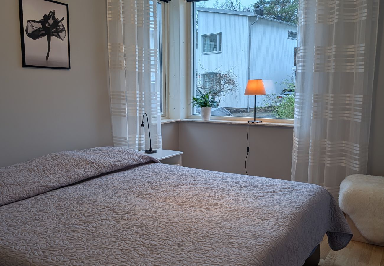 Stuga i Hisings Backa - Modern villa nära Västkusten och 10 minuter från centrala Göteborg