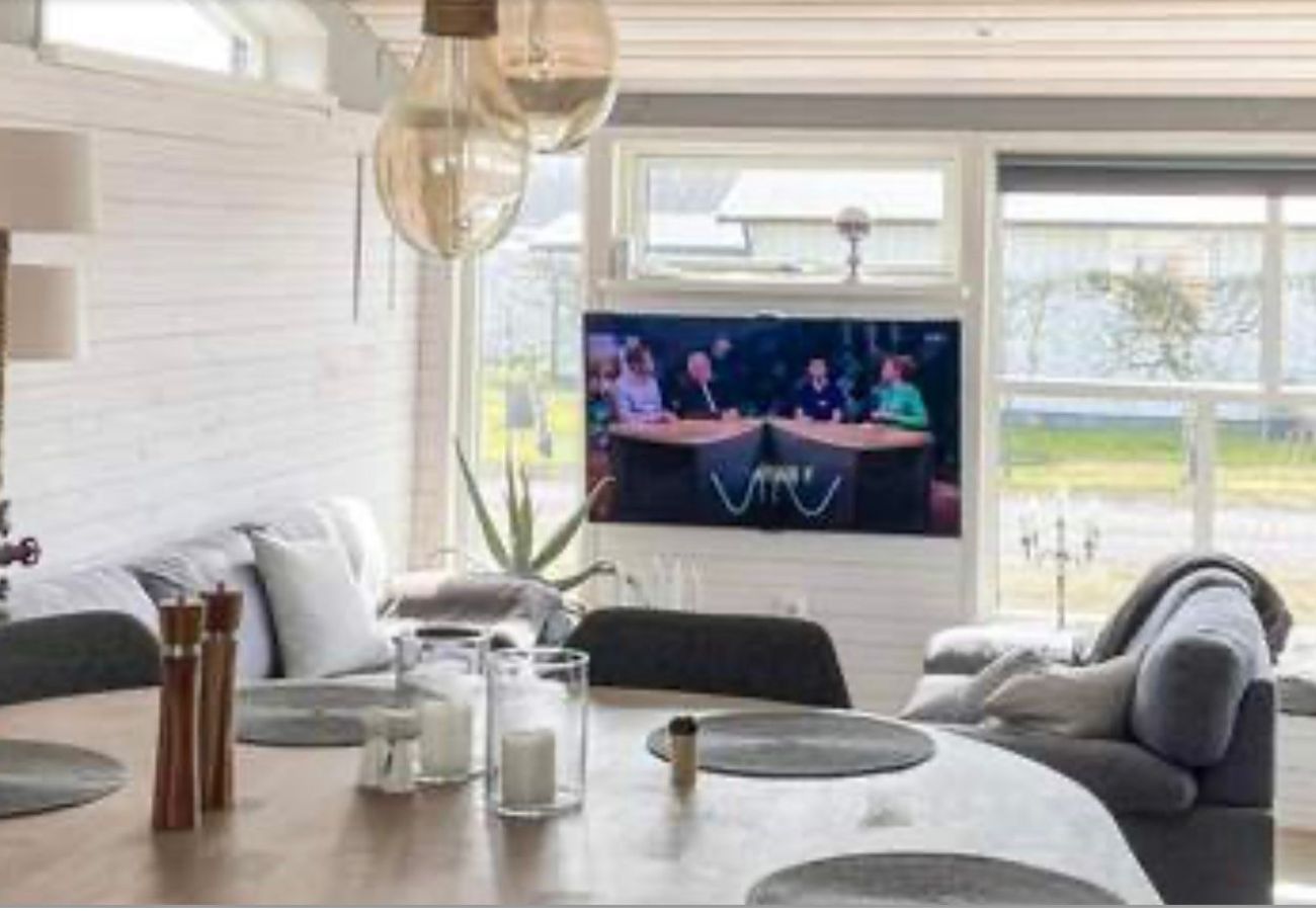 Stuga i Skummeslövsstrand - Två nybyggda semesterhus med Spa, AC och Internet