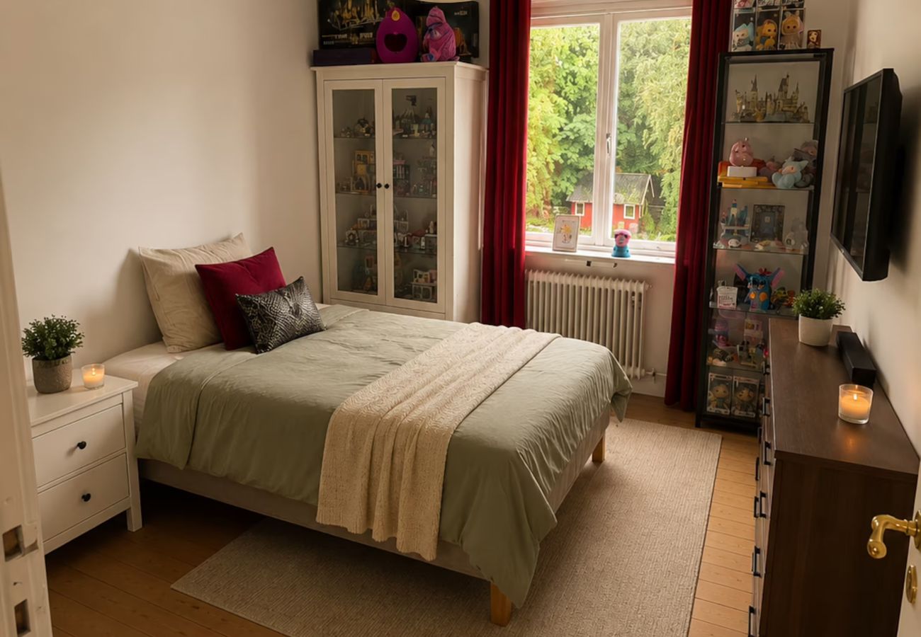 Stuga i Gällstad - Stort semesterhus för sommar- och vintersemester